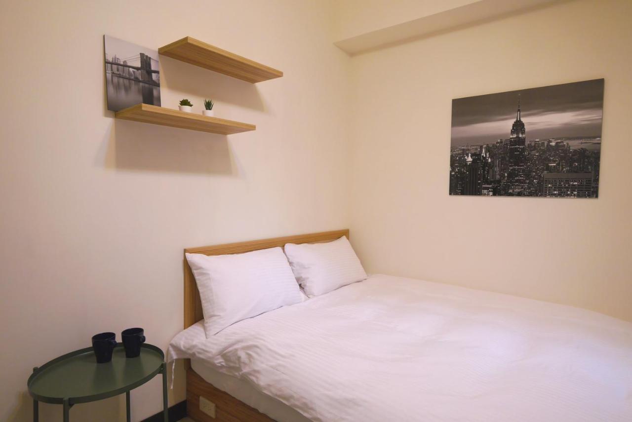 Traveler No. 3 Apartment Taichung Bagian luar foto