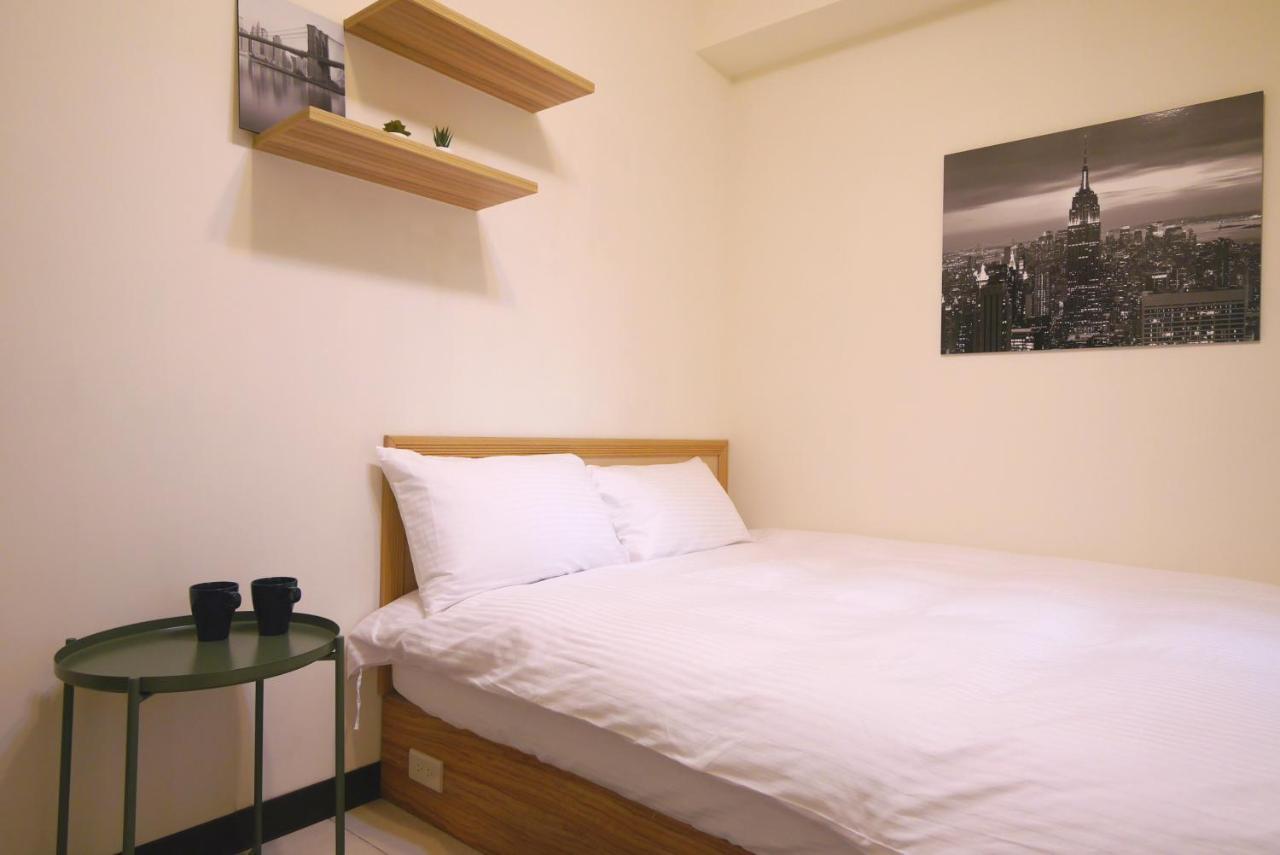Traveler No. 3 Apartment Taichung Bagian luar foto