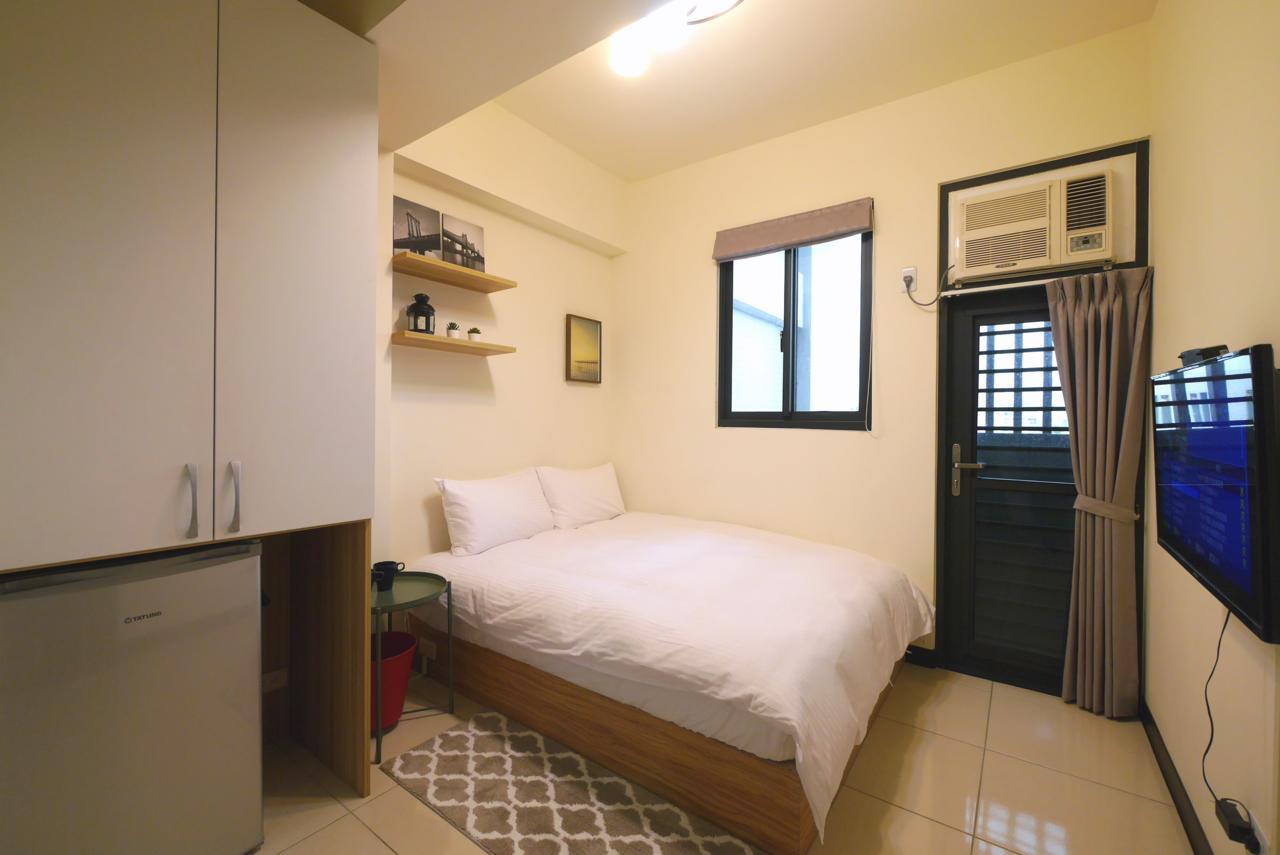 Traveler No. 3 Apartment Taichung Bagian luar foto