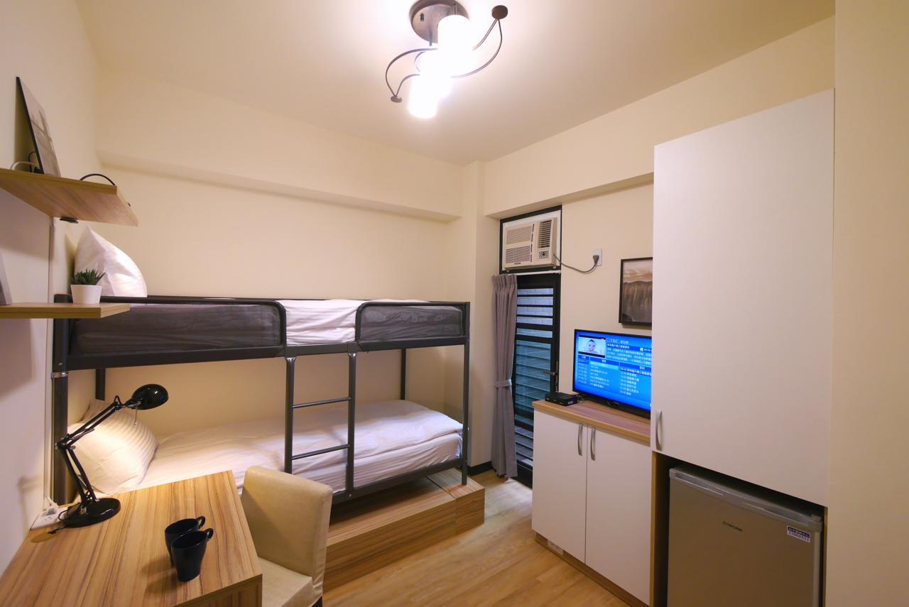 Traveler No. 3 Apartment Taichung Bagian luar foto